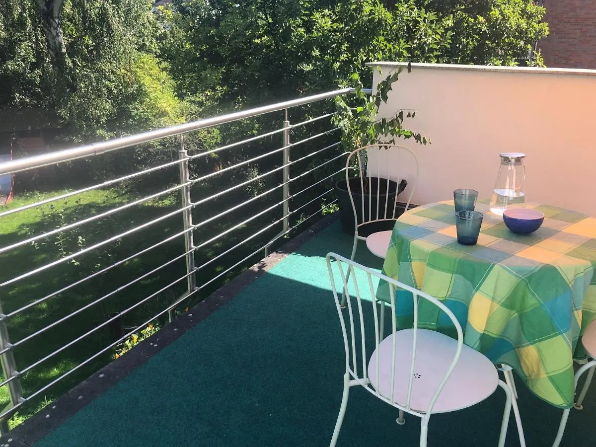 Glueck In Benrath Apartment Dusseldorf