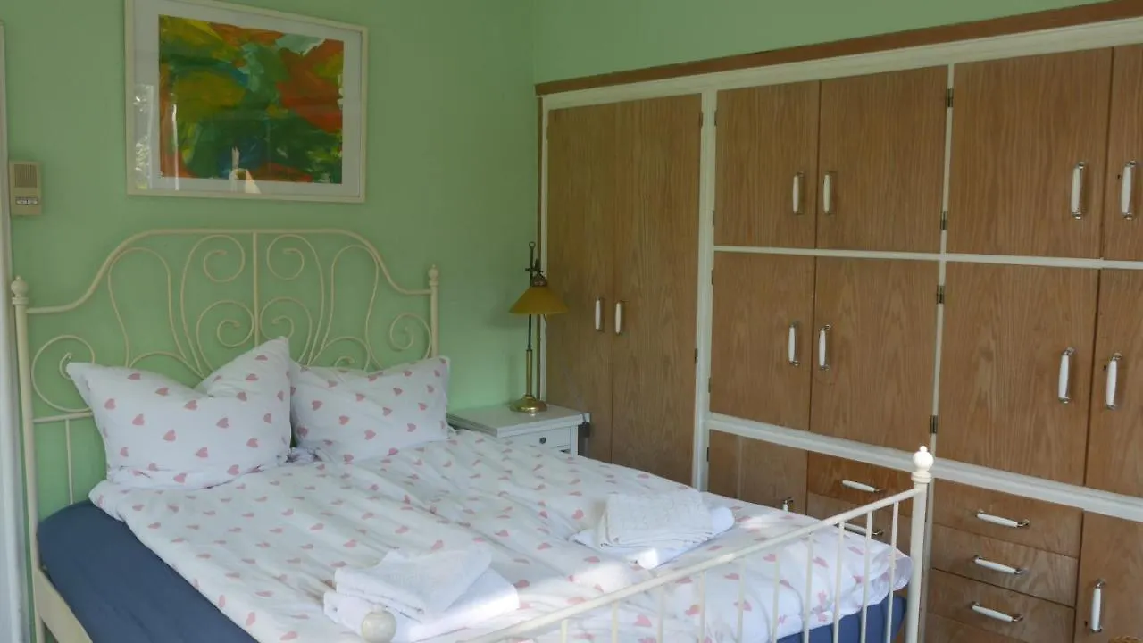 Homestay Glueck In Benrath Apartment Dusseldorf Germany