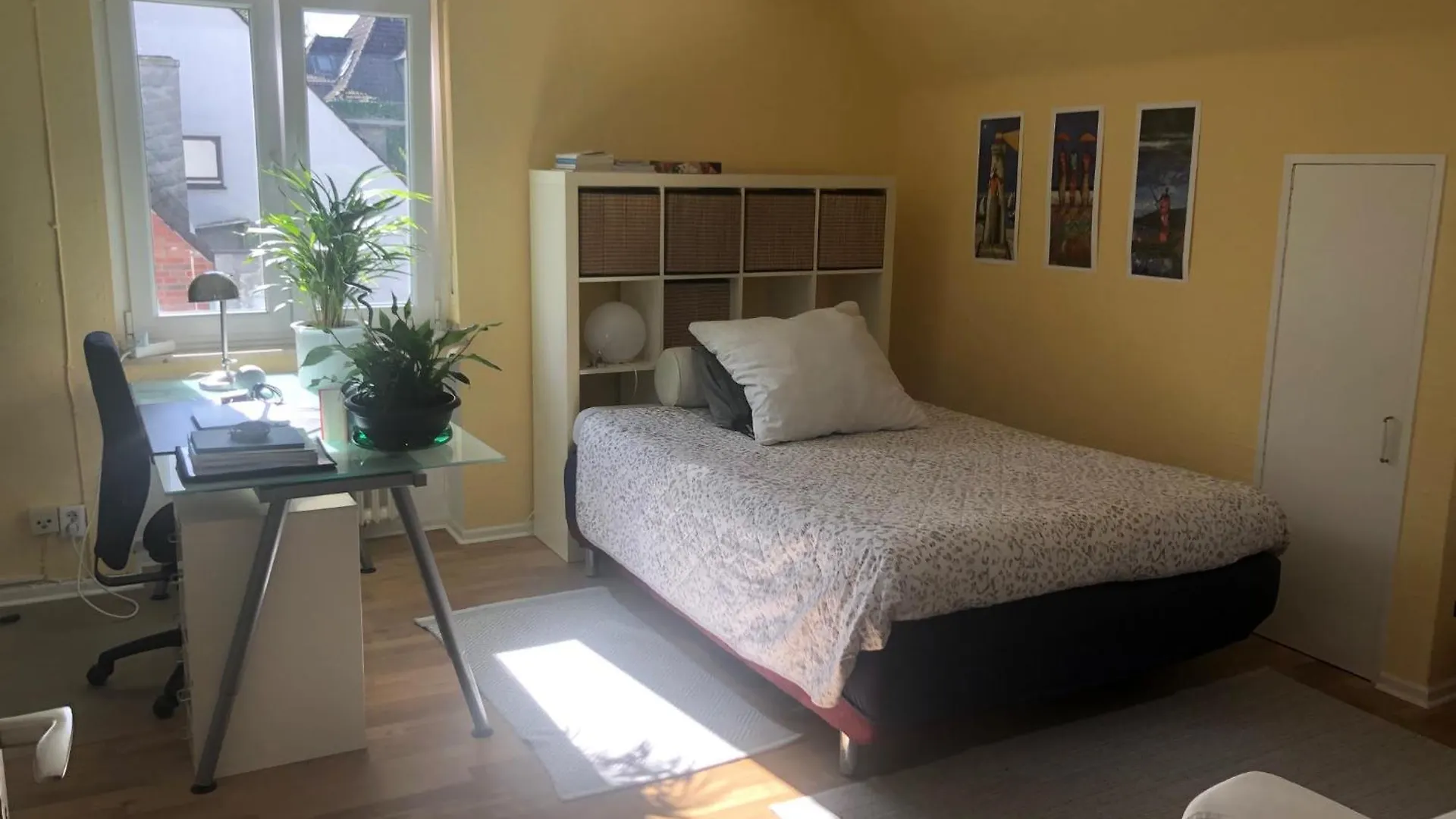 Glueck In Benrath Apartment Dusseldorf Homestay
